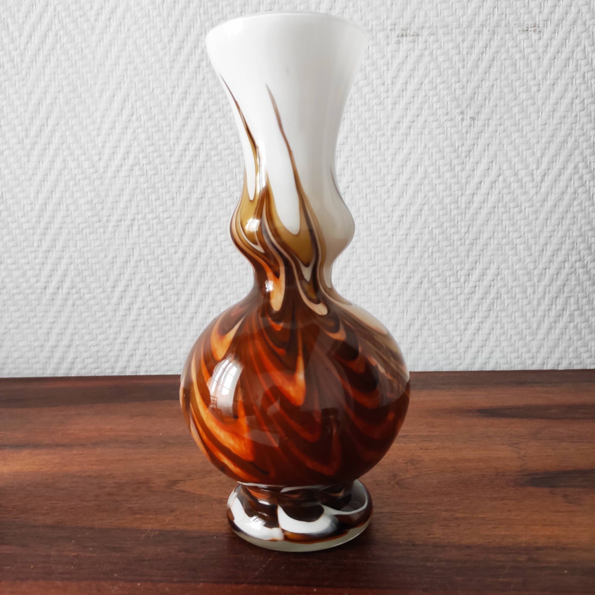 Pair of vintage Italian pop art vases 1970s opaline glass