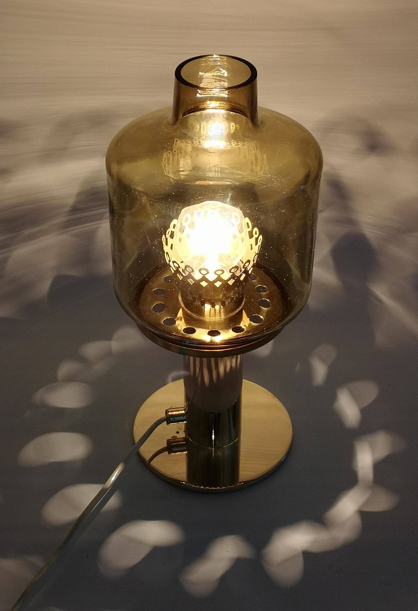 Hans-Agne Jakobsson Table Lamp Model B-102 in brass and glass, 1960s, Sweden