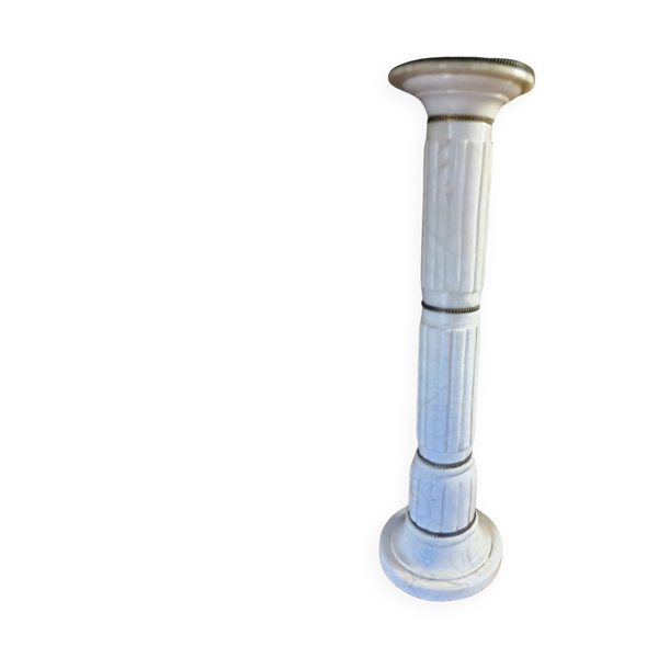 Colonne, piédestal en albâtre et bronze d’inspiration antique