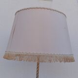 Lampadaire tripode en laiton torsadé