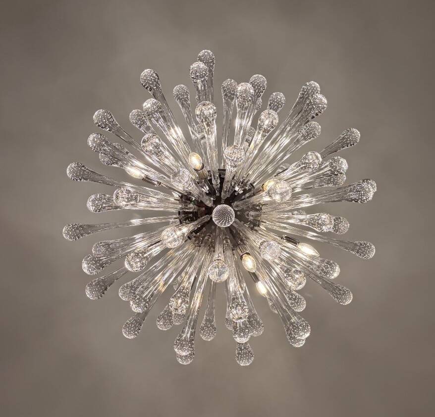 Venetian chandelier "Sputnik" adorned with Murano glass drops, around 1990.
