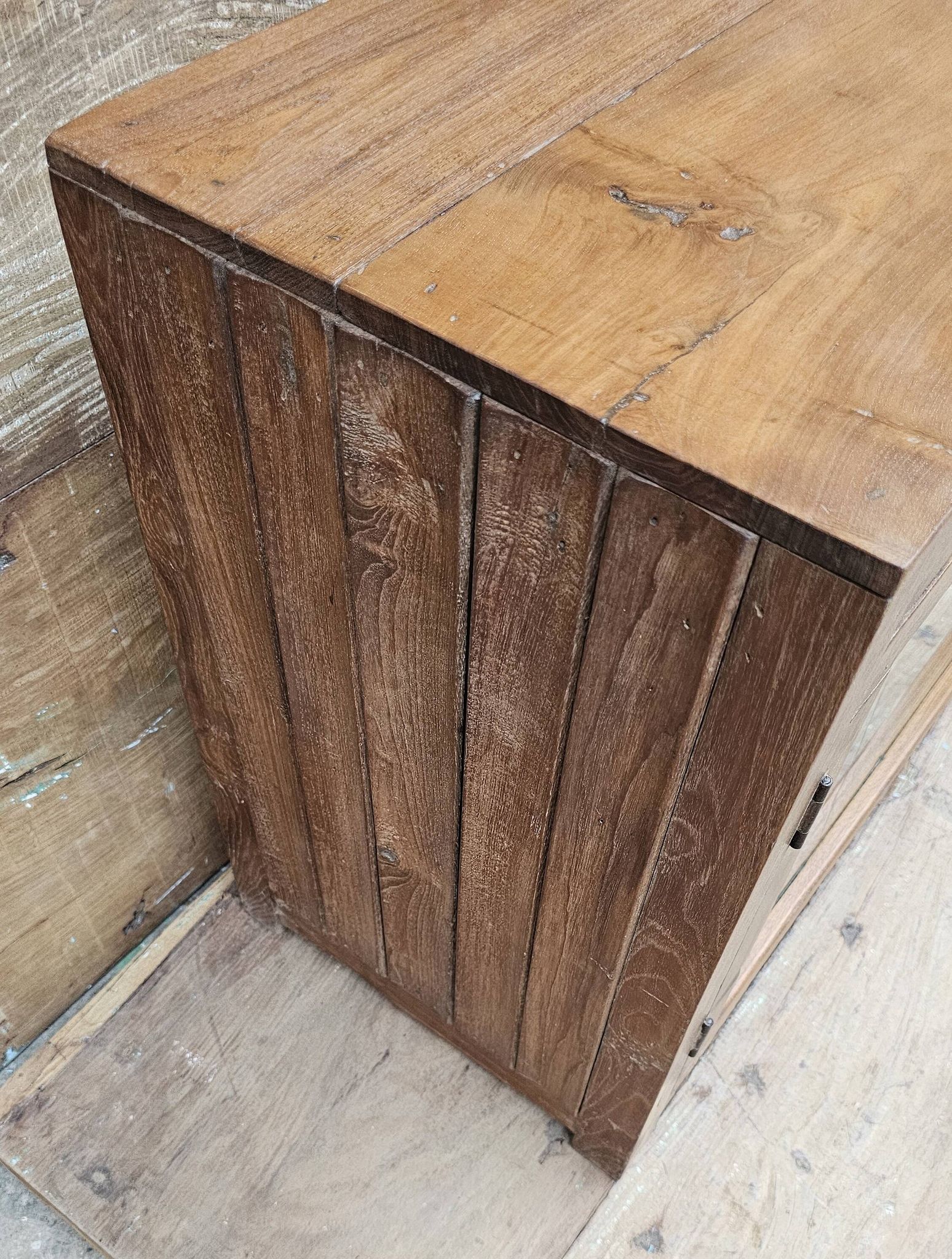 Buffet - glass TV cabinet in Burmese teak