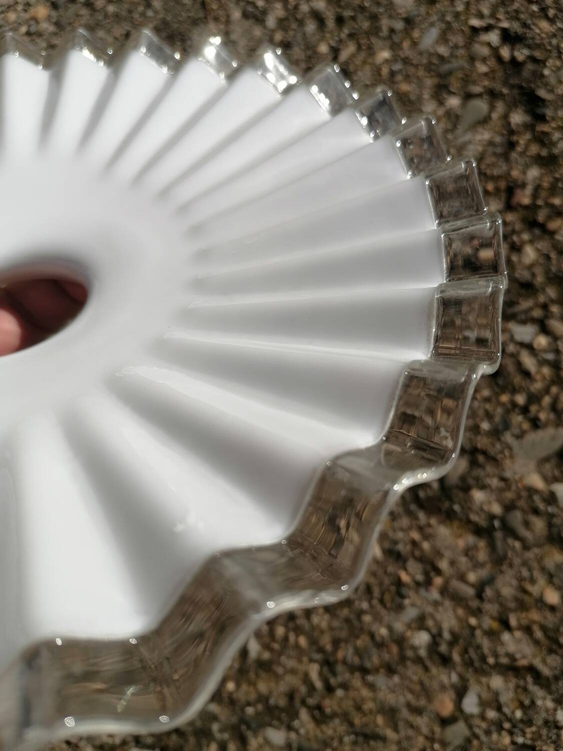 Pendant lampshade in white vintage serrated opaline
