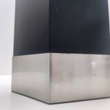 Porte-parapluie hexagonal en métal émaillé noir et acier satiné par Velca
