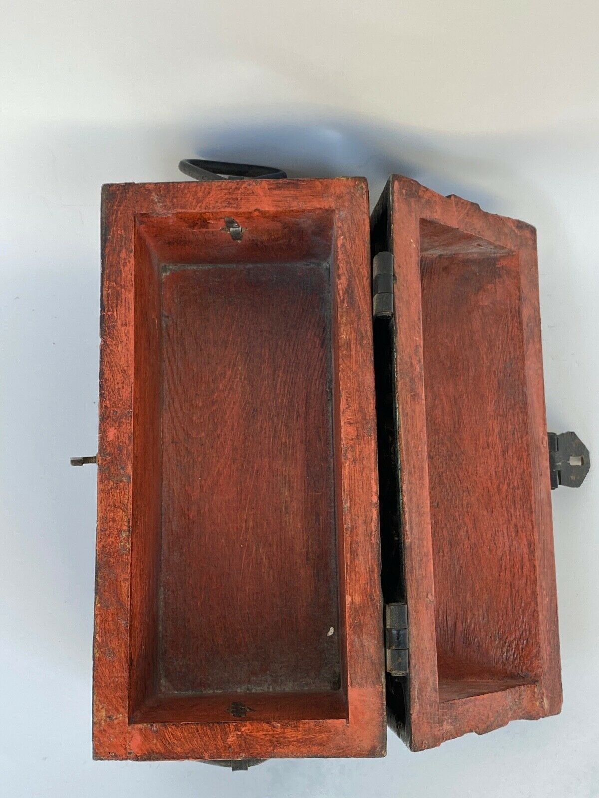 Neoghotic box carved wood inspiration renaissance xx eme polychrome