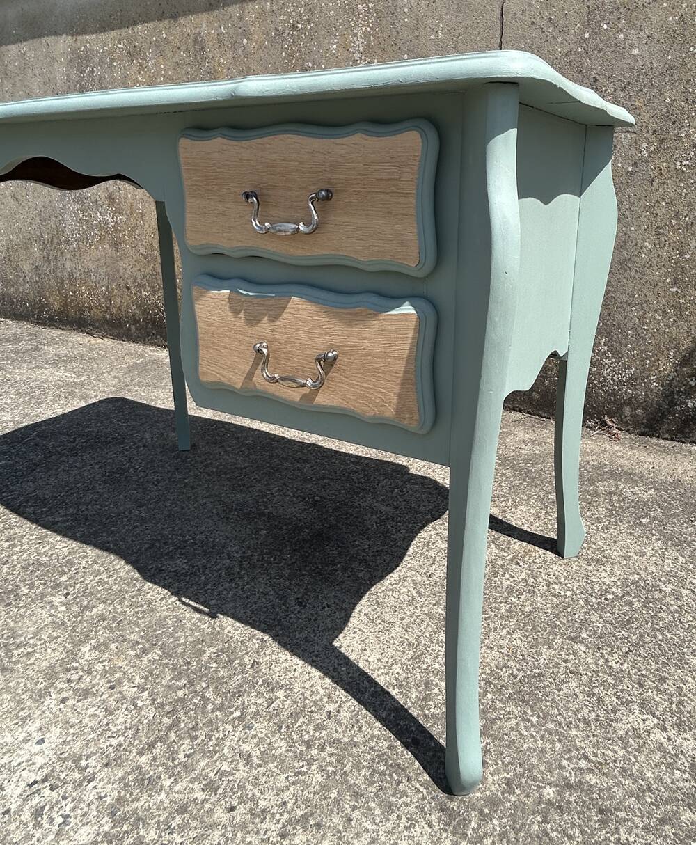 Vintage 1960s desk with curved legs