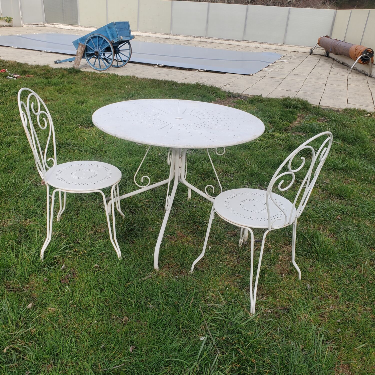 Salon de jardin fer 1 table 2 chaises