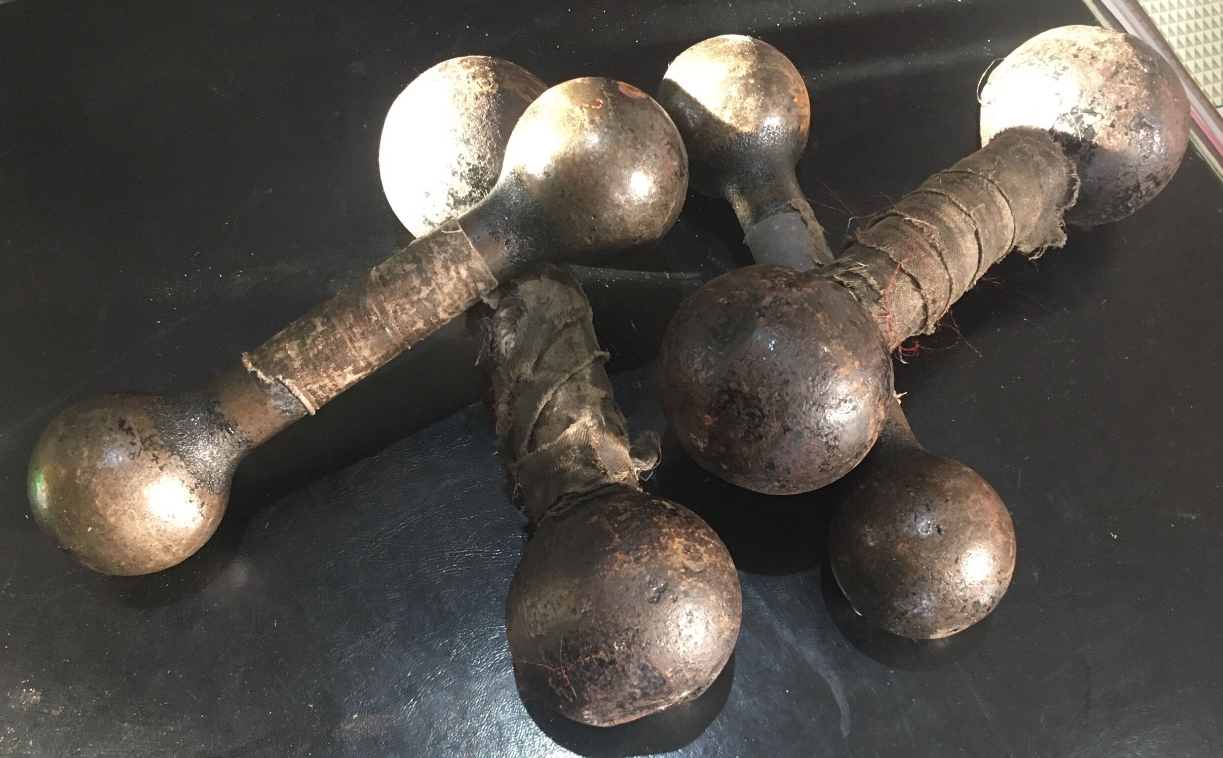 Series of 4 weights cast iron