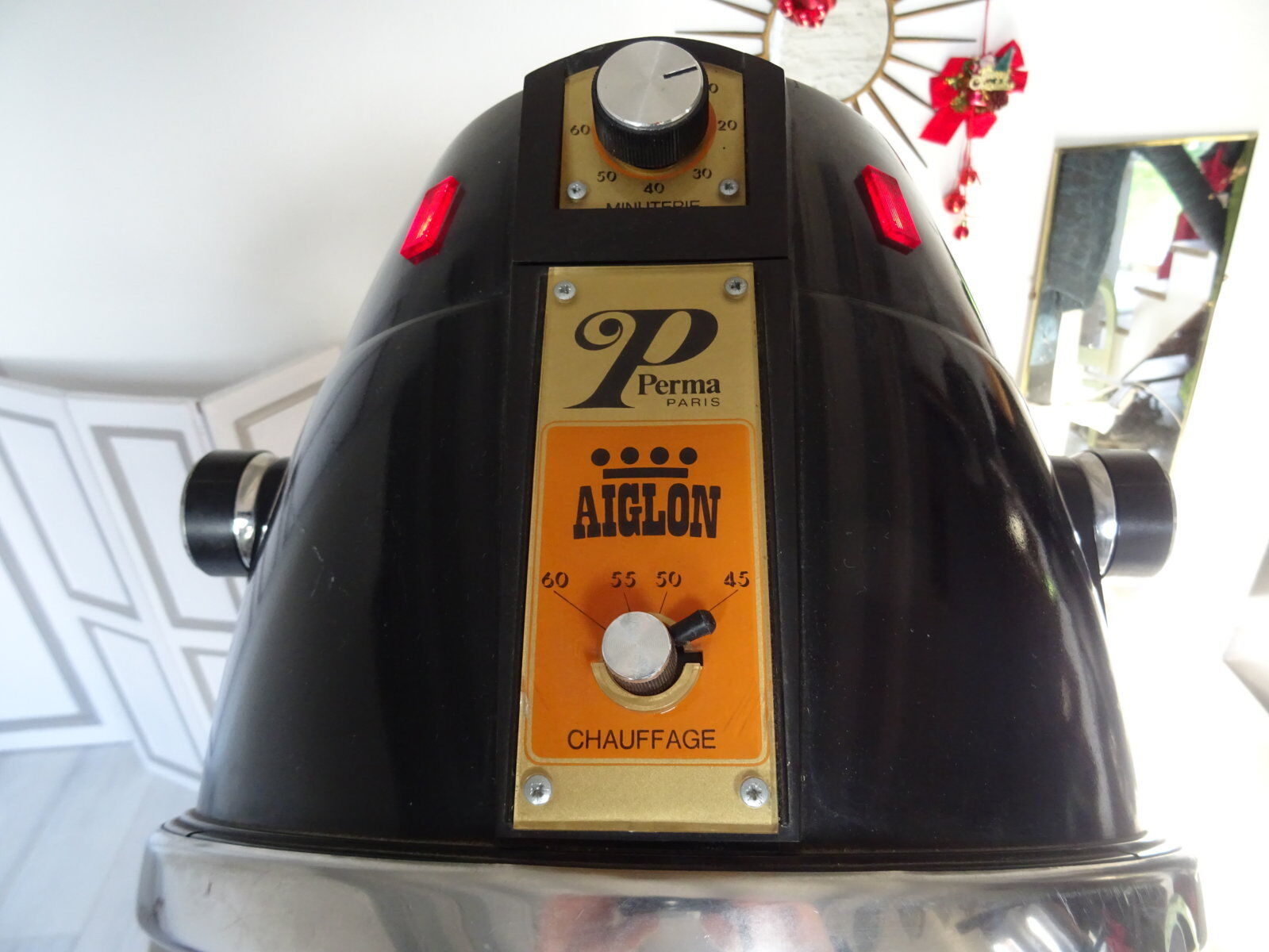 Barber's armchair 70