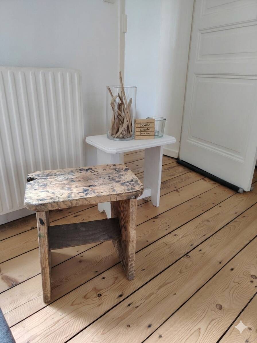 Authentic antique milking stool in solid wood – Rustic charm & ro