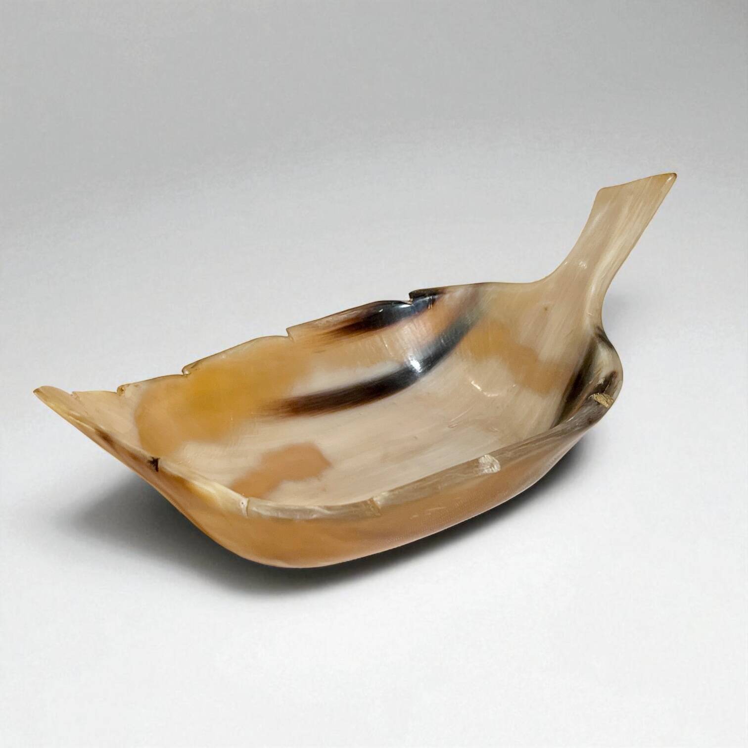 Vintage 1970s natural horn leaf tray - leaf bowl