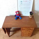 Children's desk