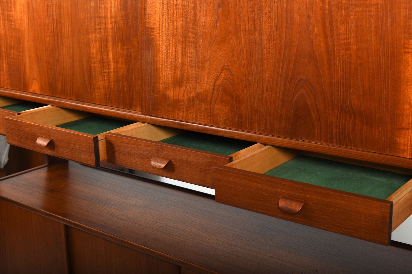 Fine Danish Top Cabinet / Sideboard in Teak 1950s