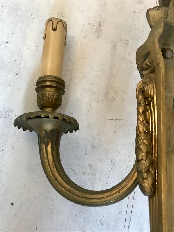 Paire d’appliques de château en bronze 55cm