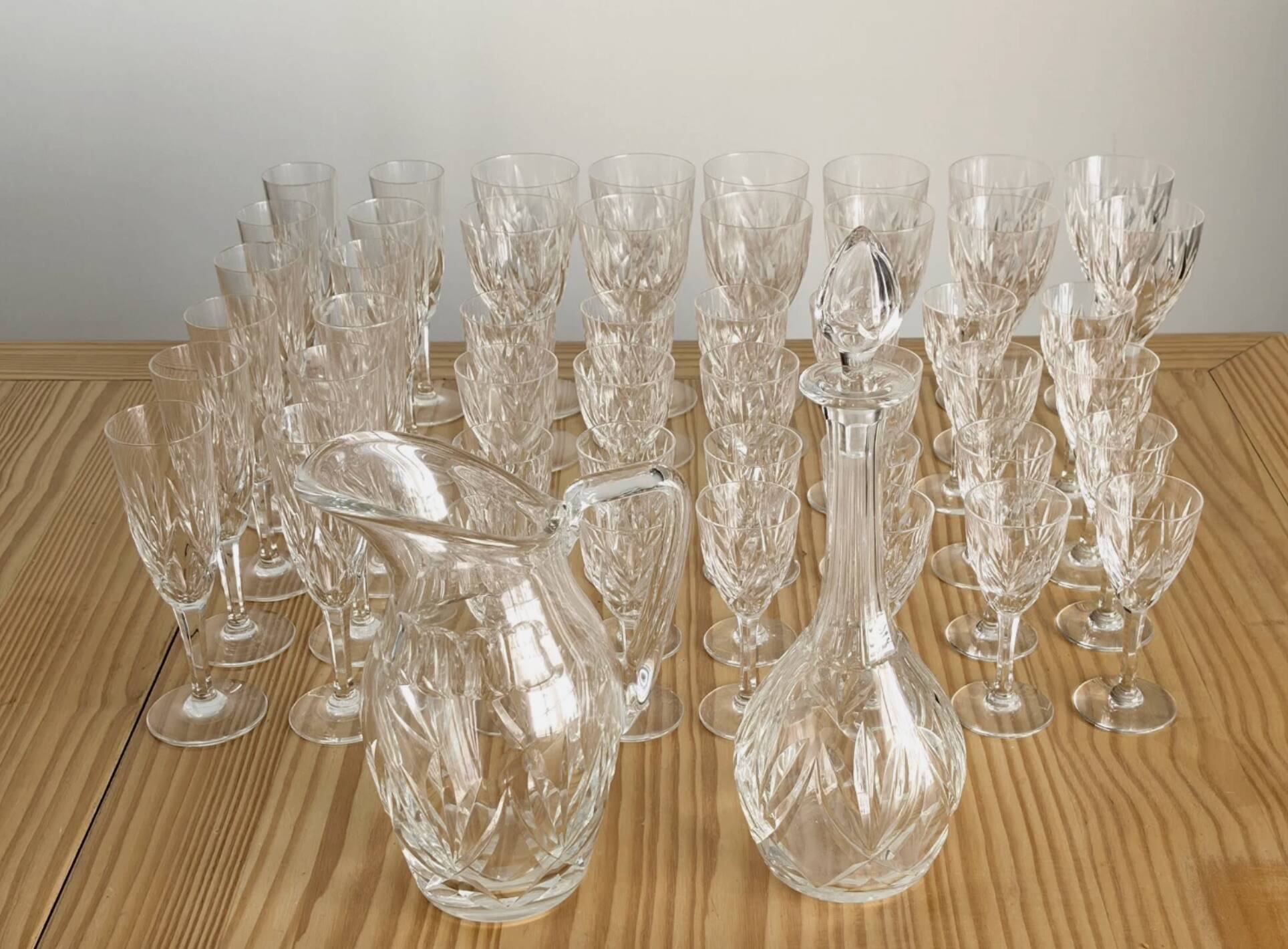 Complete Saint Louis crystal service - Chantilly pattern (50 pieces)