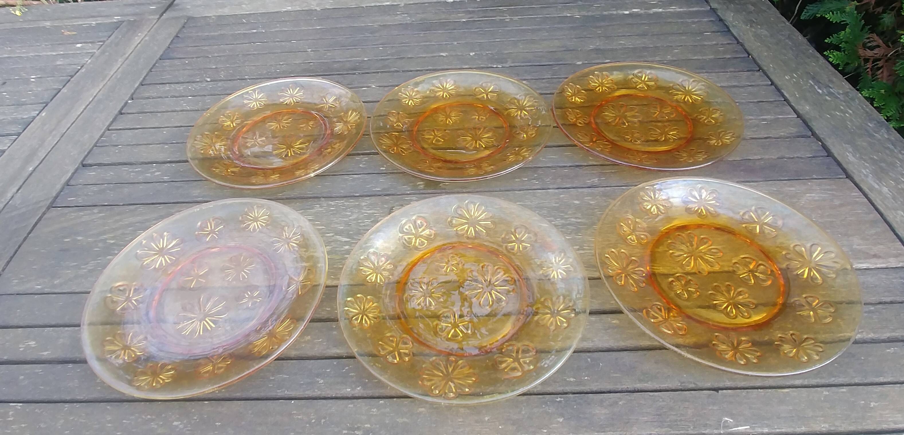 Set of six flat plates - vintage amber glass from Veréco with flower decor - 60s/70s