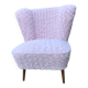 Chaise cocktail vintage en fausse fourrure rose pâle, pieds hêtre massif - 1950s