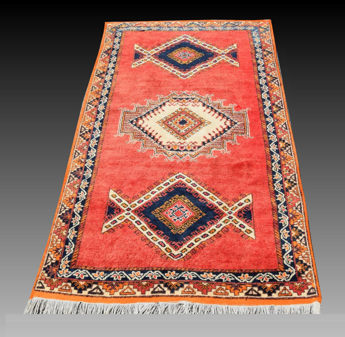 Moroccan Carpet (Taznakht), Middle Atlas: 150x250 cm "Galerie Sardje"