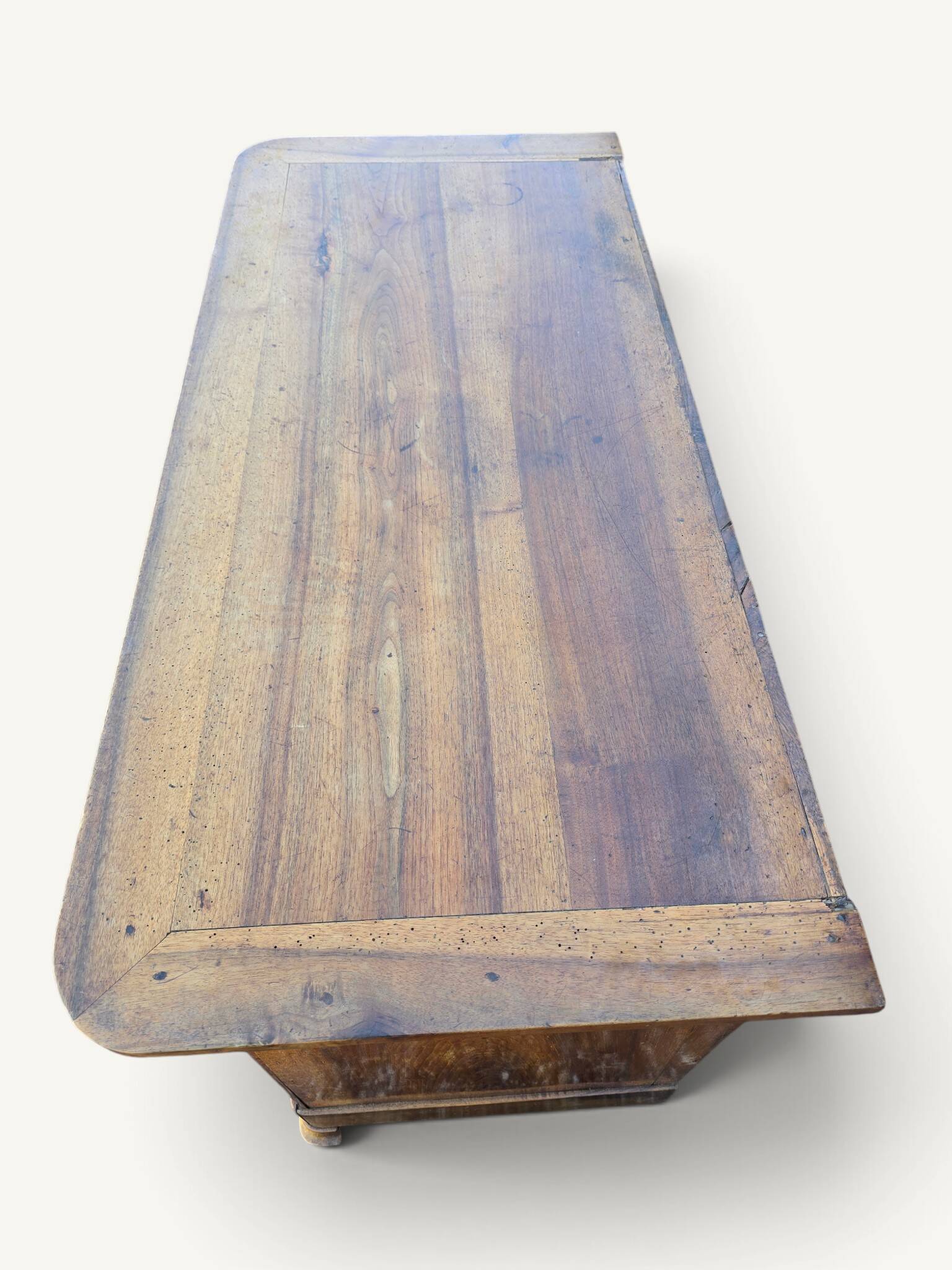 Commode Louis-Philippe en bois blond 4 tiroirs, XIXe