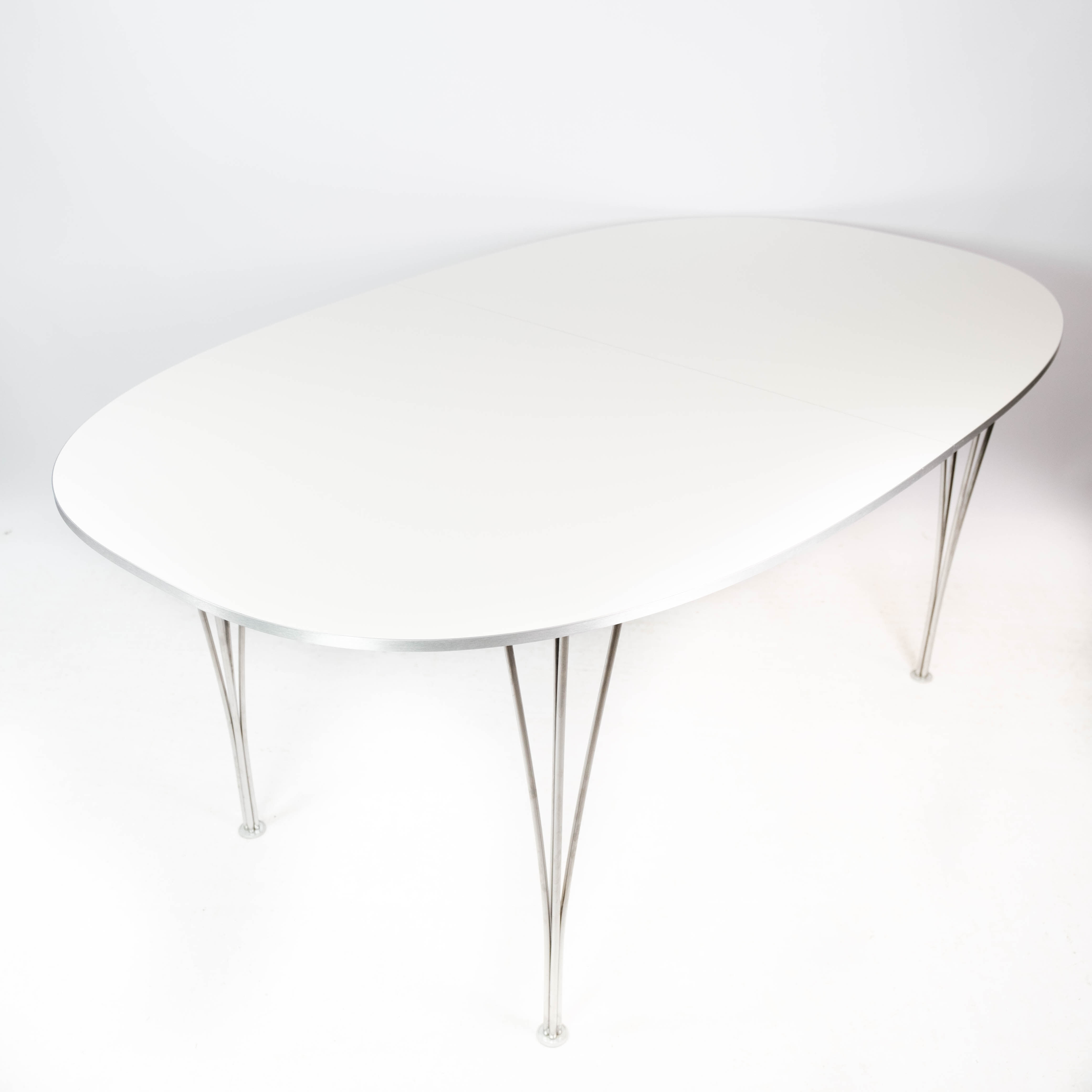 Table à manger super ellipse avec stratifié blanc par Piet Hein et Arne Jacobsen