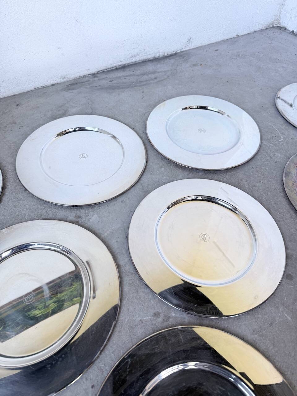 Set of 12 plates - underplates - silver-plated metal Emile Puiforcat