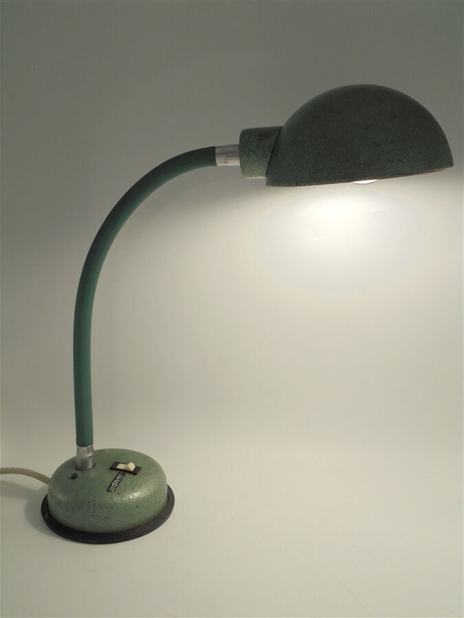 Adher workshop lamp