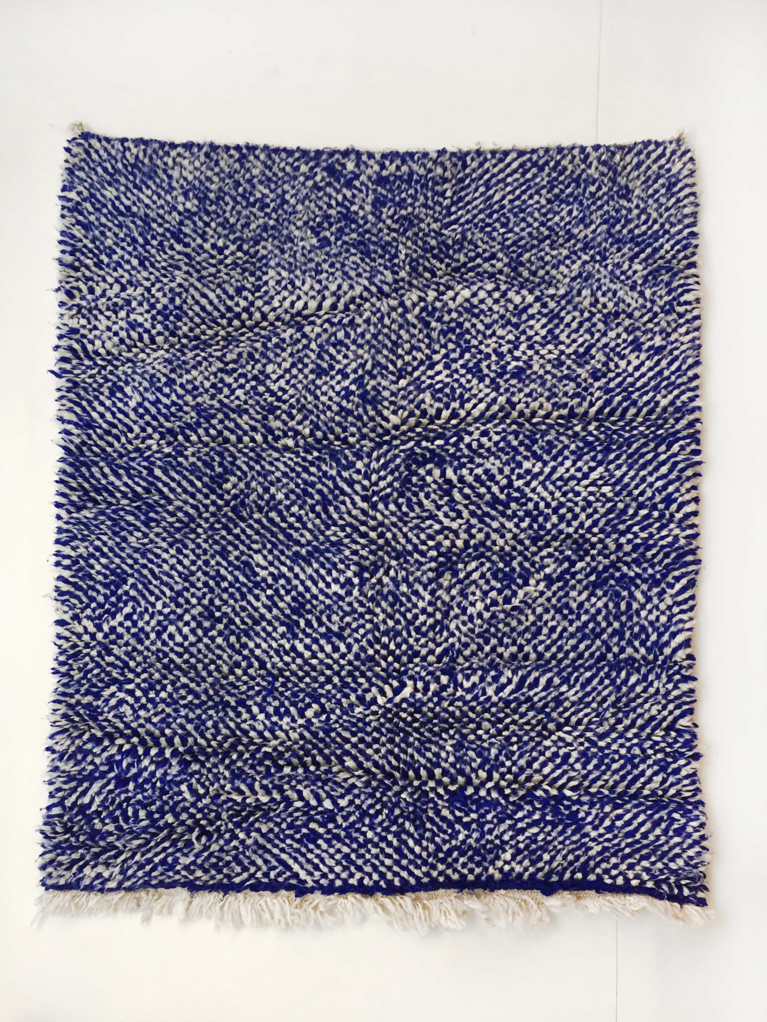 Moroccan Berber carpet Beni Ouarain ecru speckled blue majorelle 145x118cm