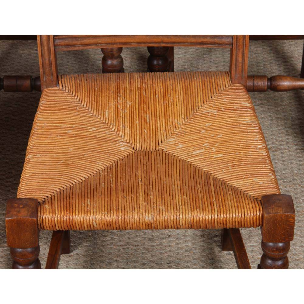 Ensemble de 8 chaises paillées en bois massif, 1940