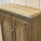 English buffet XIXth in pitch pine