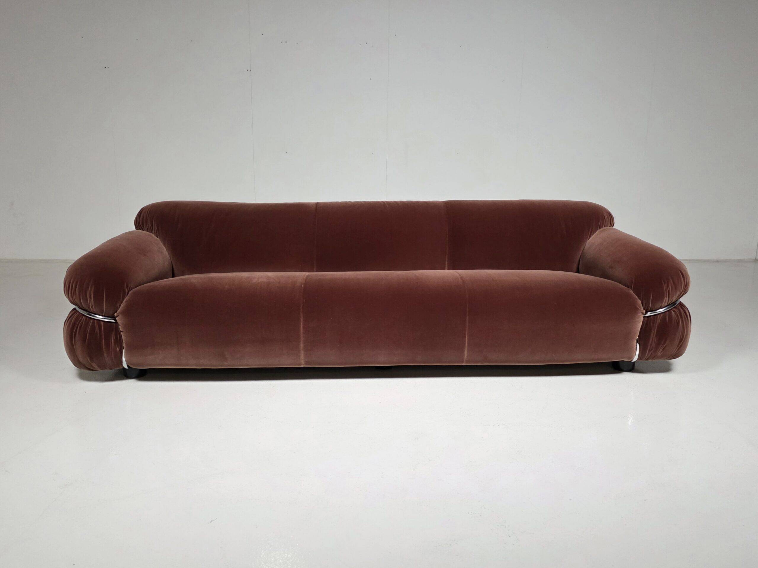 Sesann sofa in dusty pink by Gianfranco Frattini for Cassina, 1970s