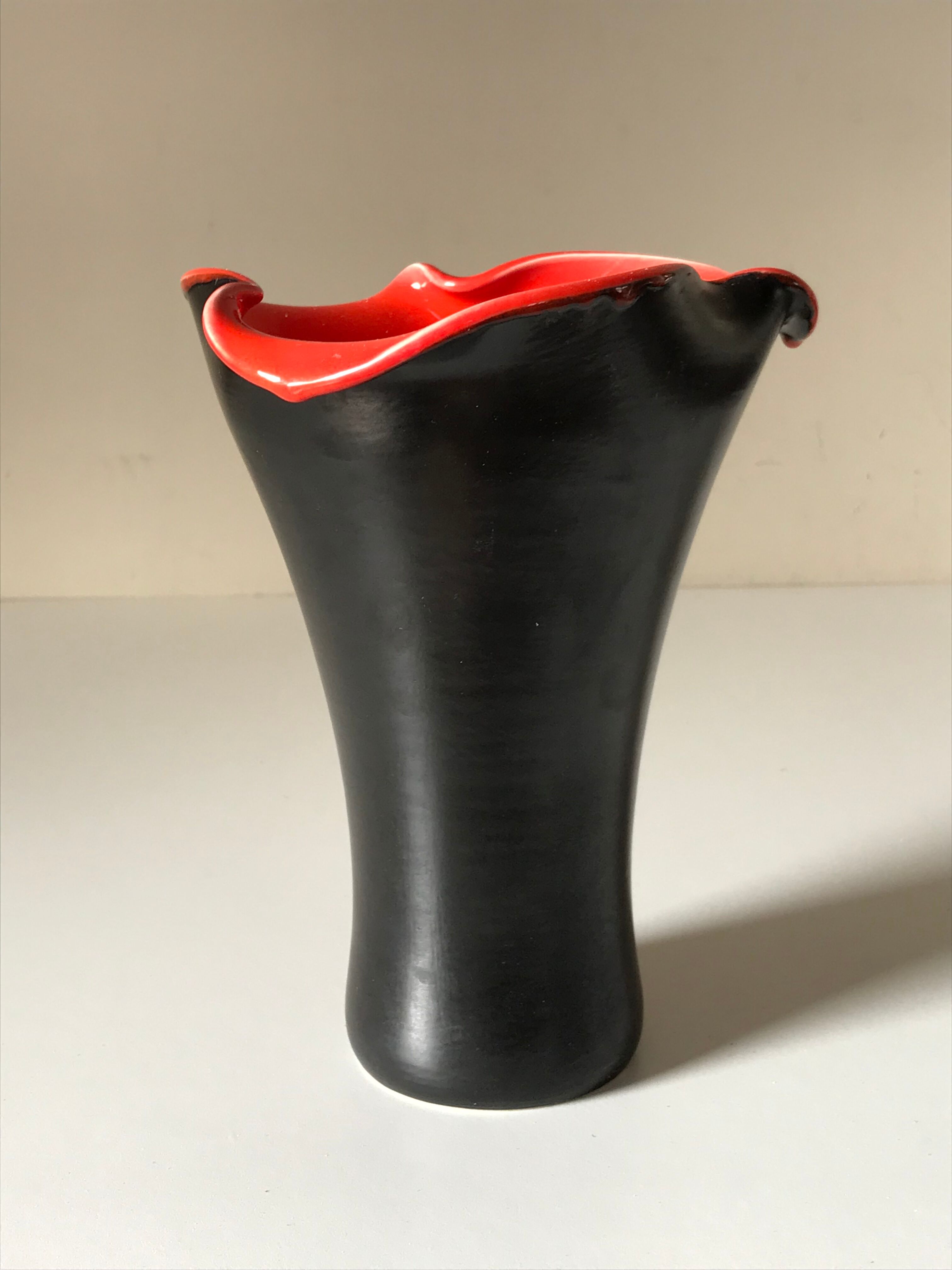 Ceramic vase weaned design 50 years