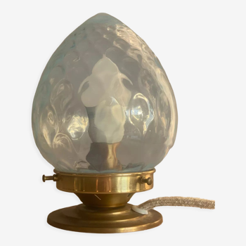 Opalescent globe table lamp