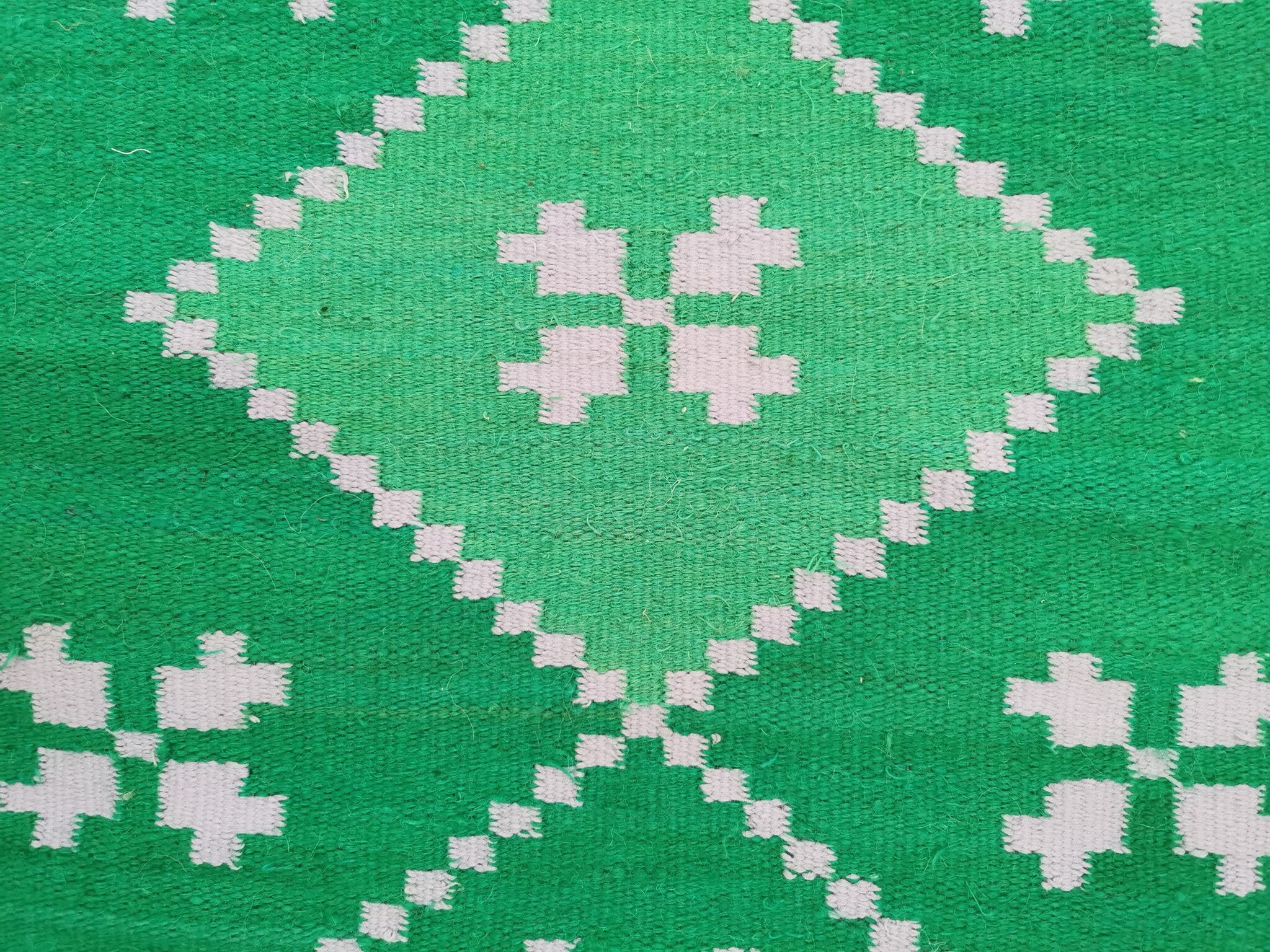 Double-sided carpet entirely handmade in wool