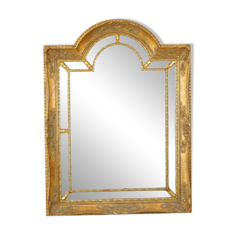 Magnifique miroir milieu du siècle de style Louis XVI rococo, miroir bombé en bois recouvert d'or