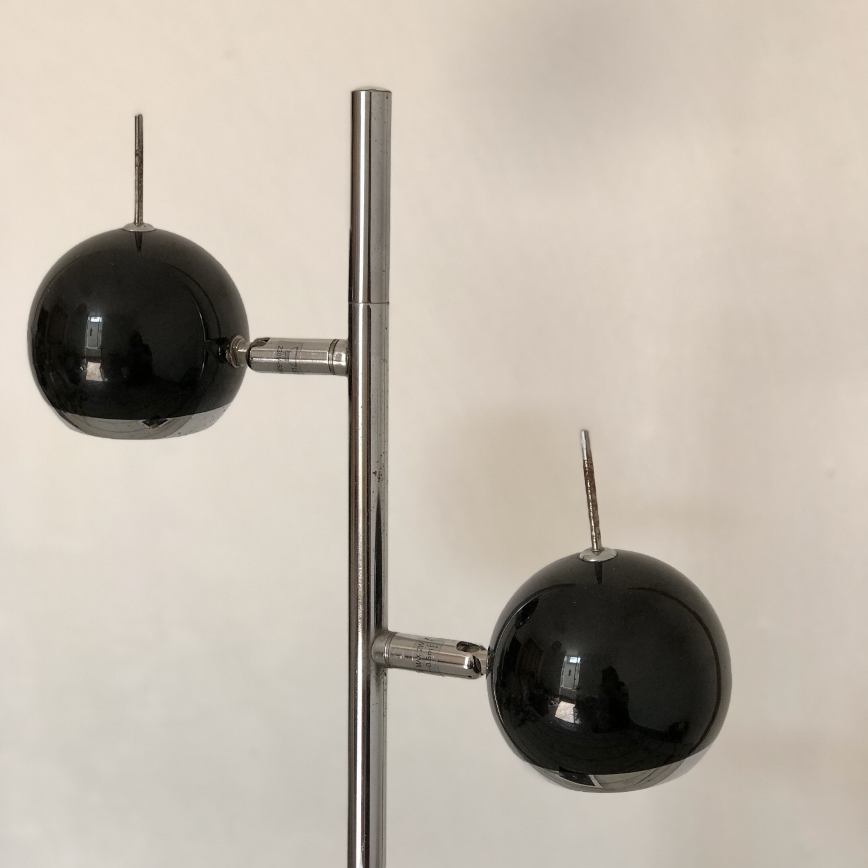 Black Eyeball Lamp