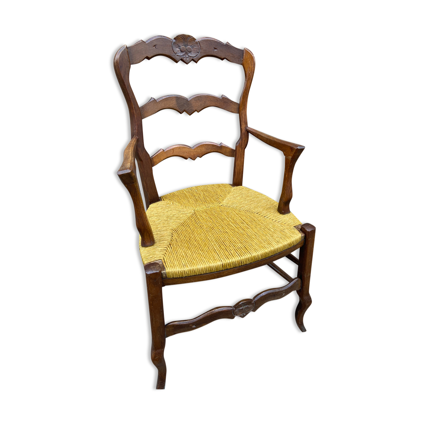 Fauteuil paillé rustique style  louis xv en chêne