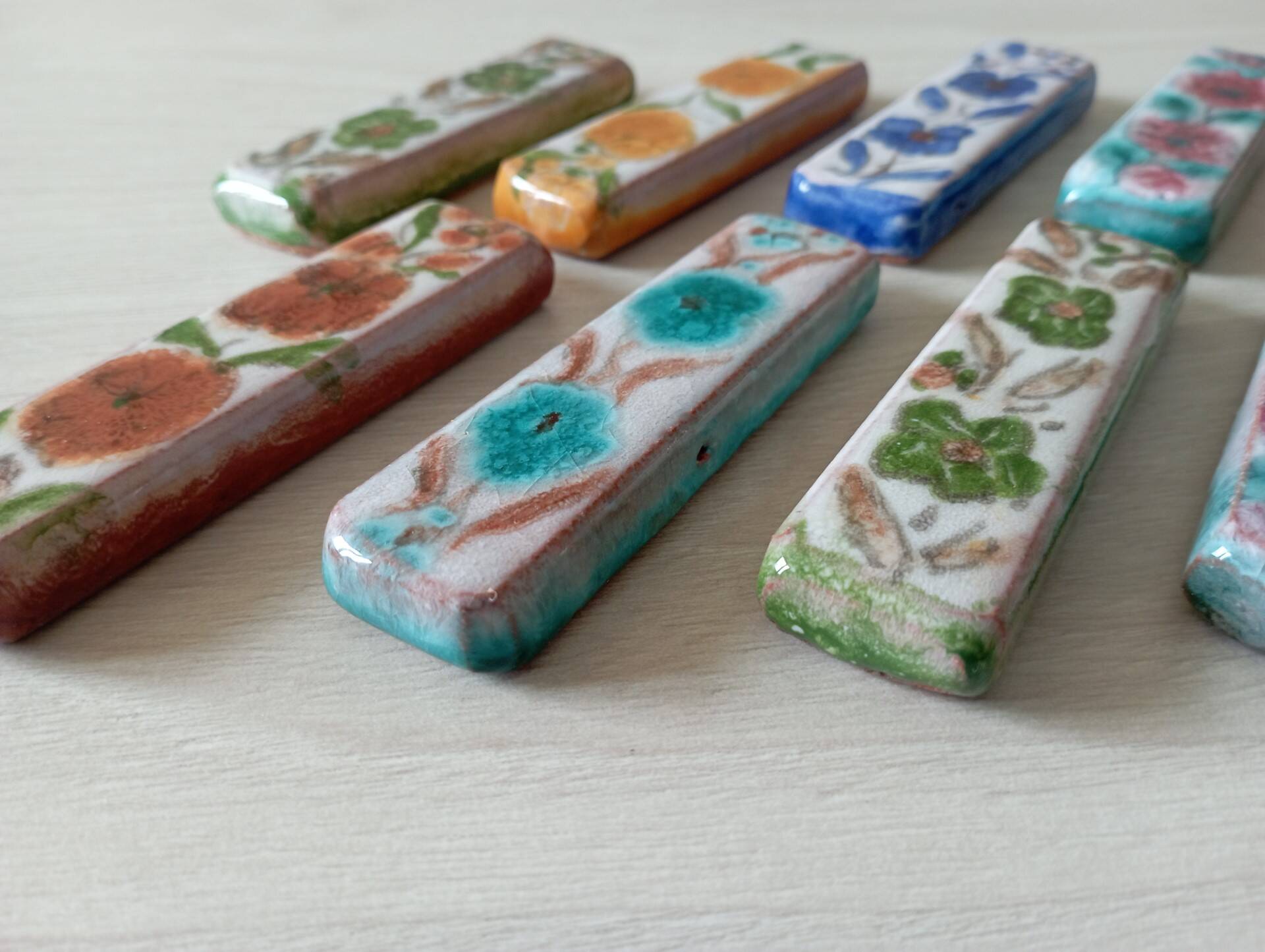 Set of 12 terracotta knife holders