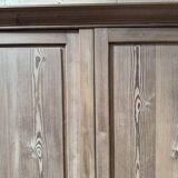 Large workshop wardrobe in pitch pine - Early 20th century