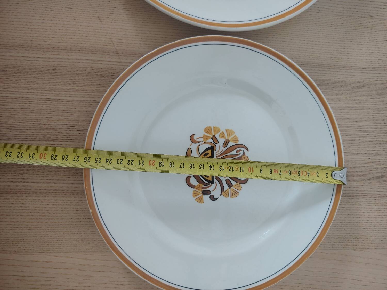 Set of two serving plates from Creil and Montereau