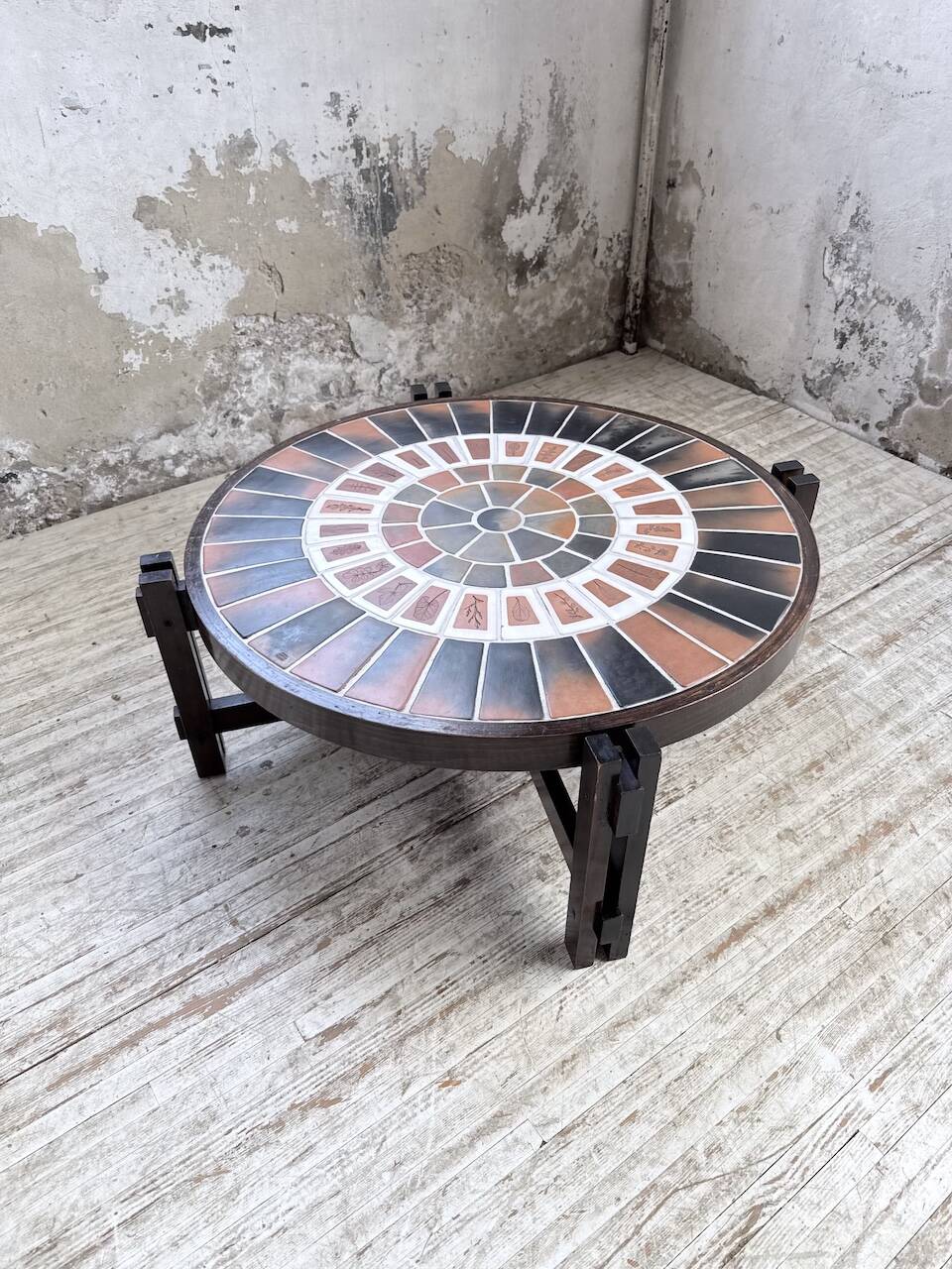 Round coffee table Roger Capron herbarium terracotta