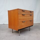 Commode par Stag, conçu par John et Sylvia Reid