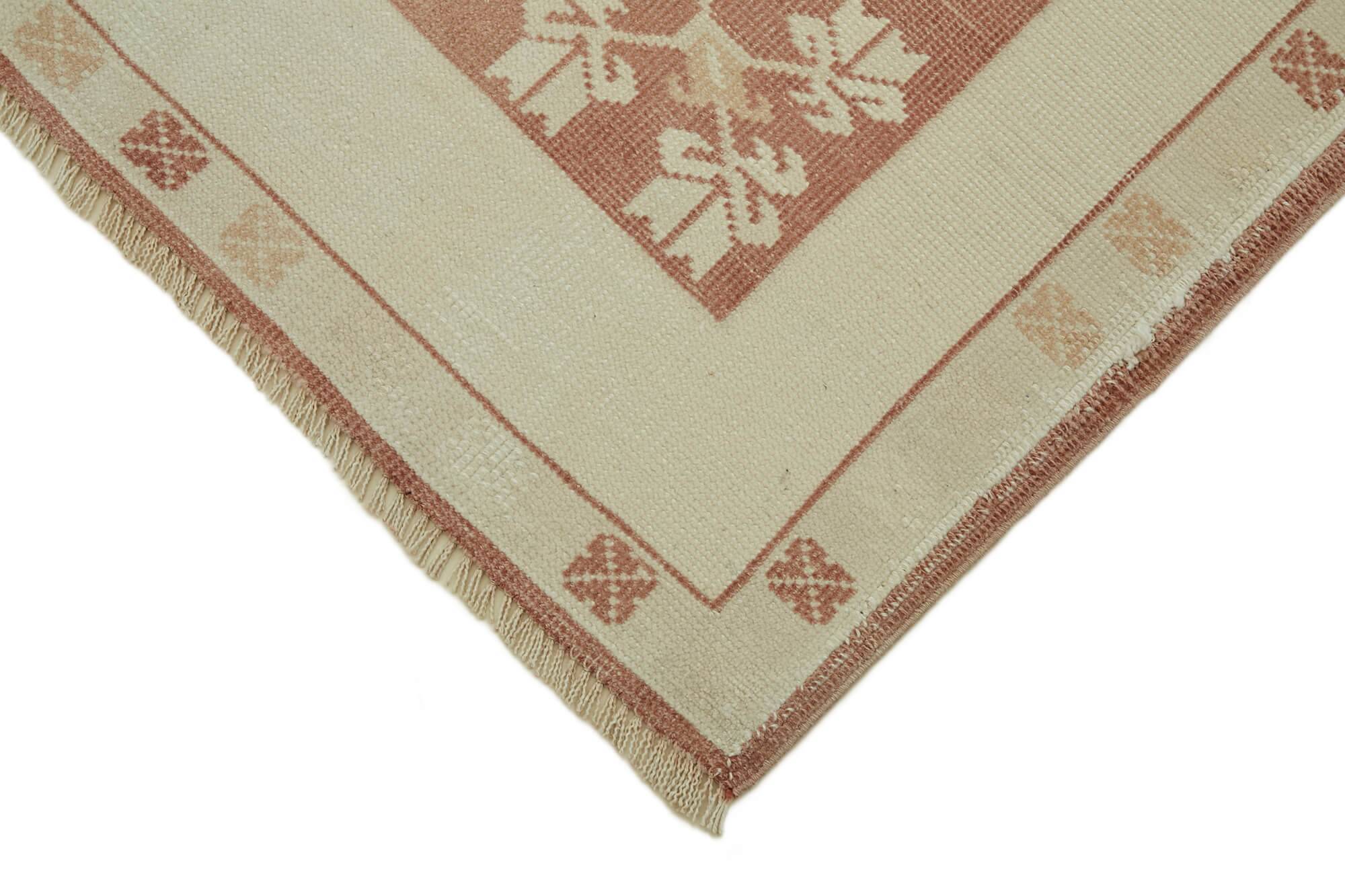 Turkish Vintage Anatolian Rug 117 cm x 176 cm