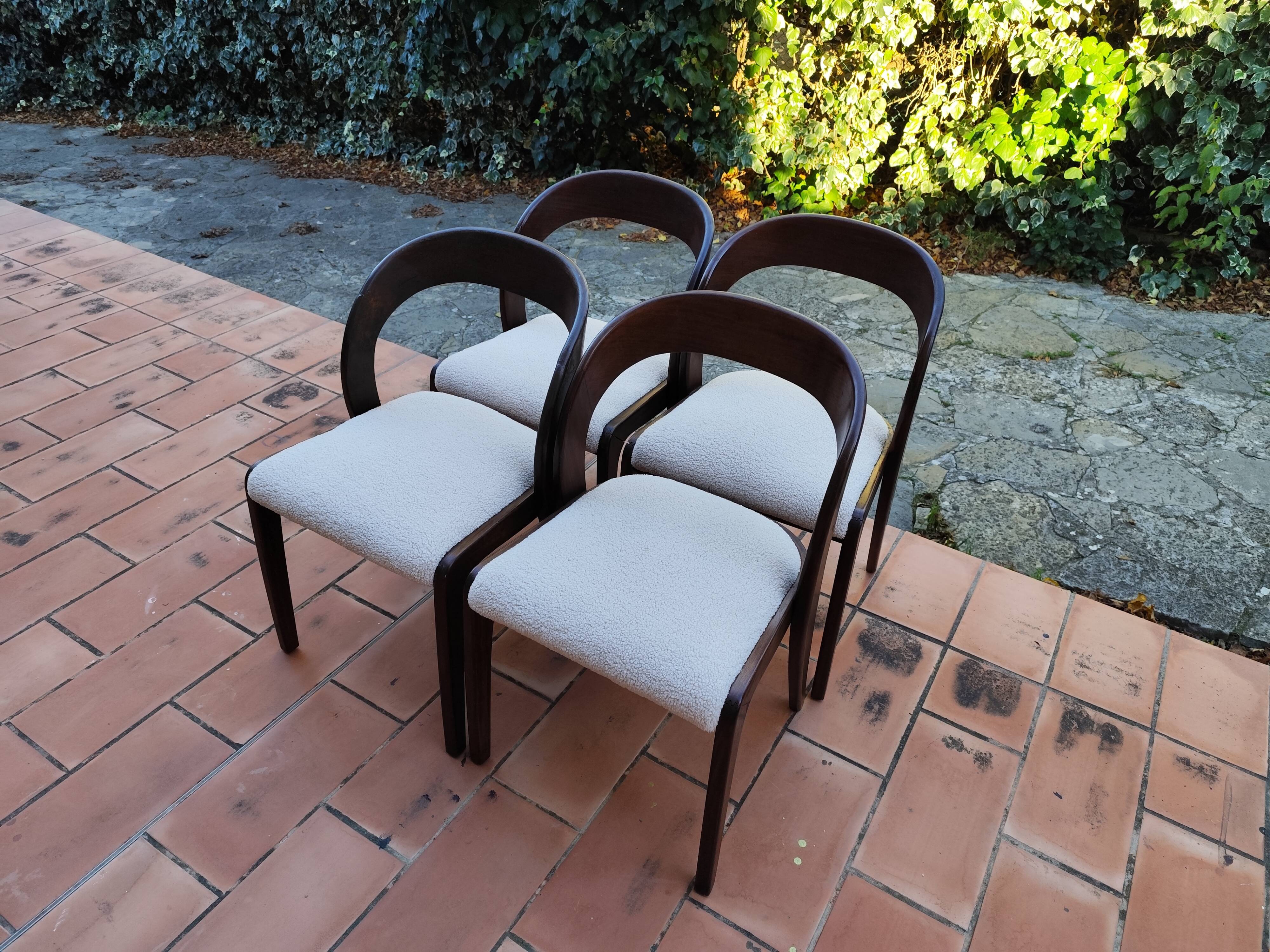 BAUMANN Suite de 4 chaises Gondole vintage 1970