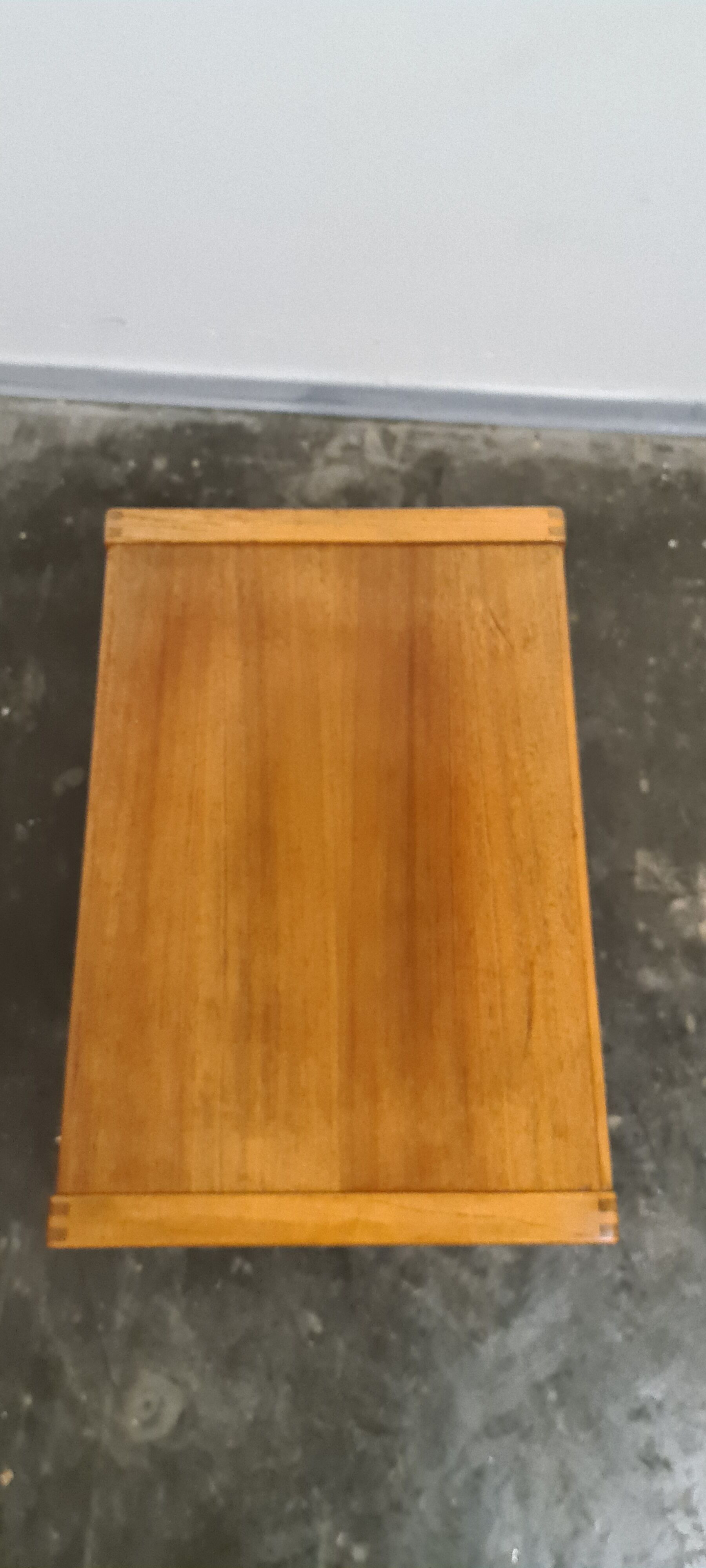 Table d’extrémité en teck vintage ou chariot tv