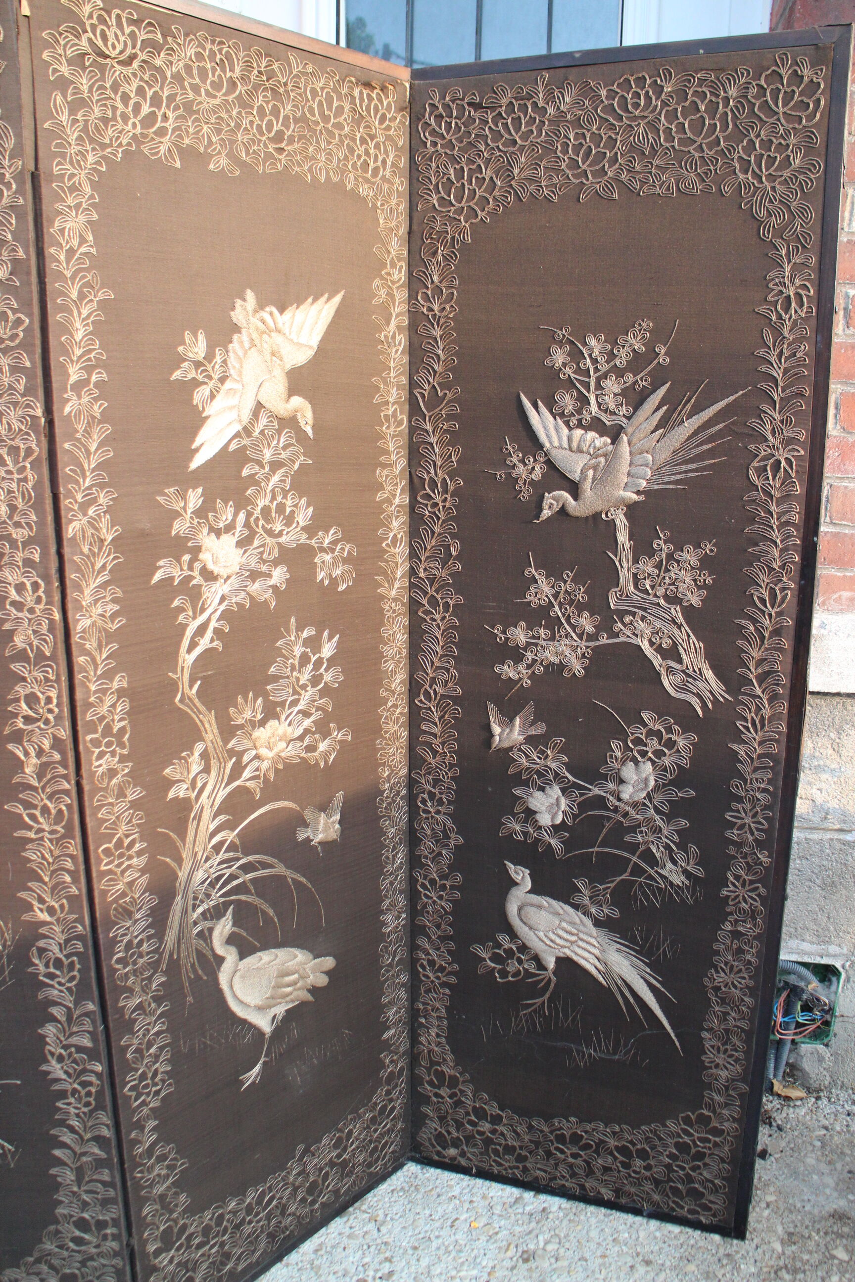 Japanese screen embroidered golden threads