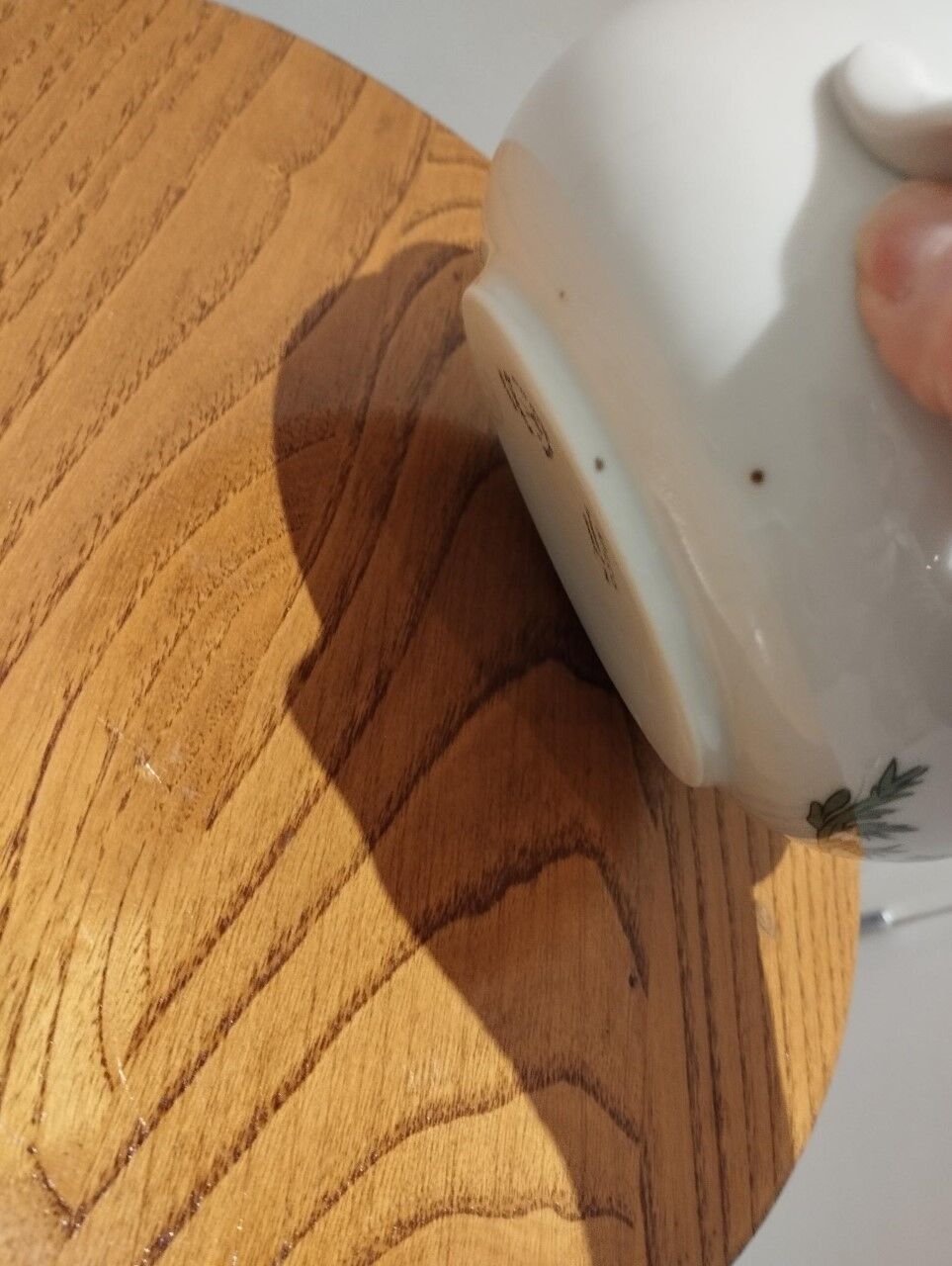 Dish with its lid in Paris porcelain