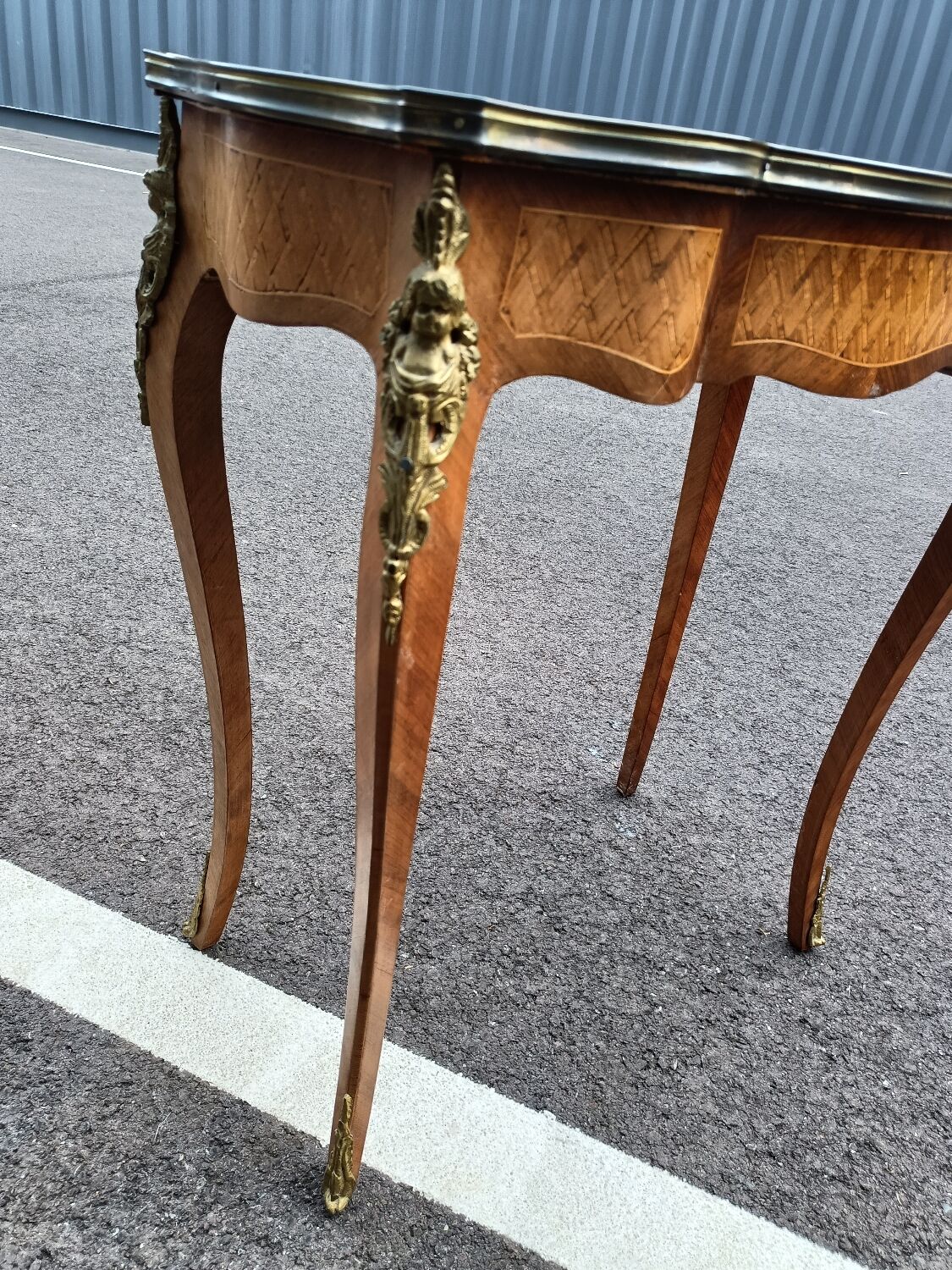 Table marqueterie ancienne style Louis XV