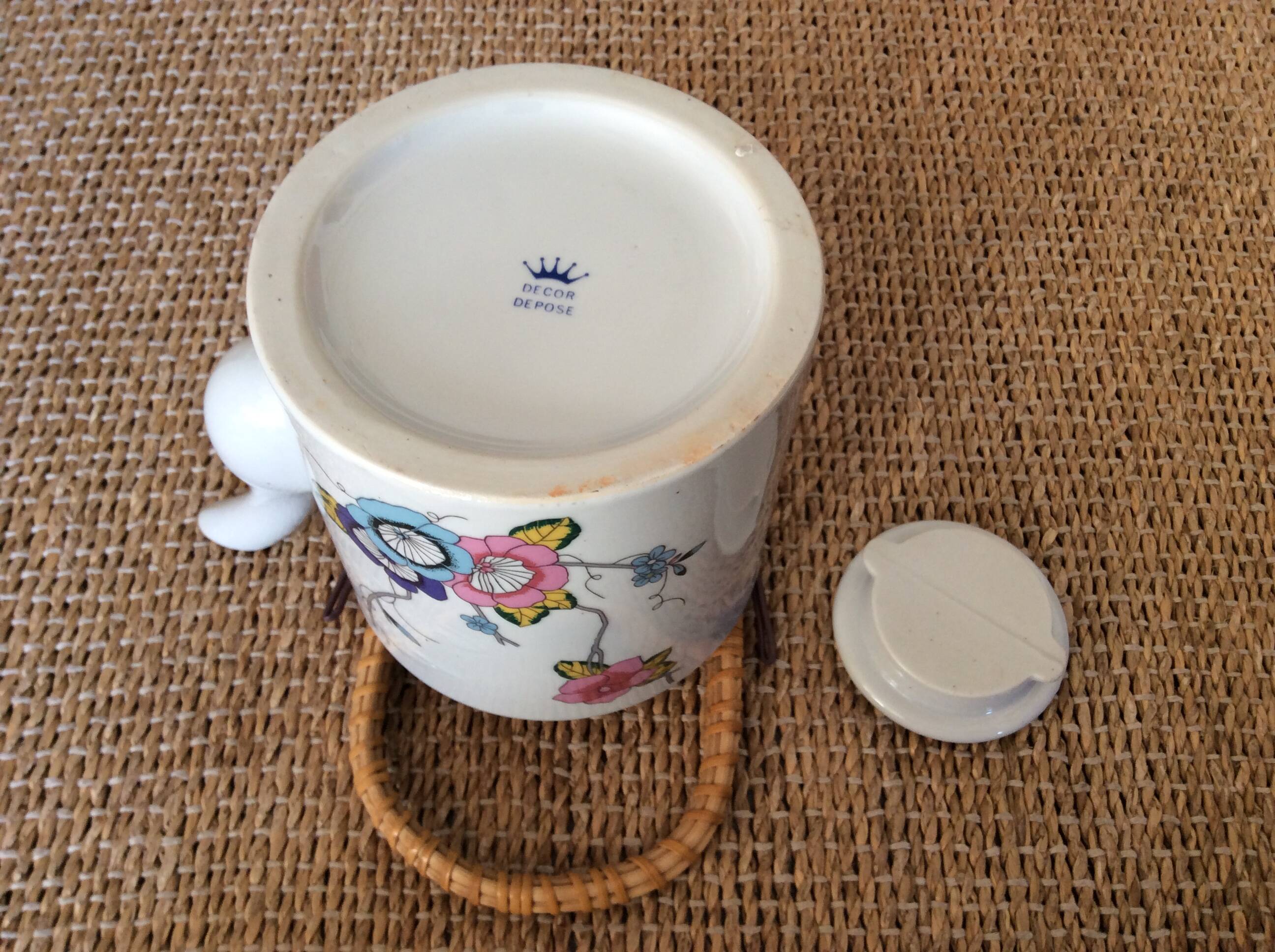 Tea-pot