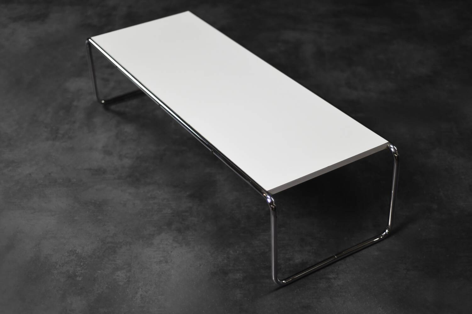 Mid-century modern Italian vintage coffee table Laccio Kiga by M. Breuer