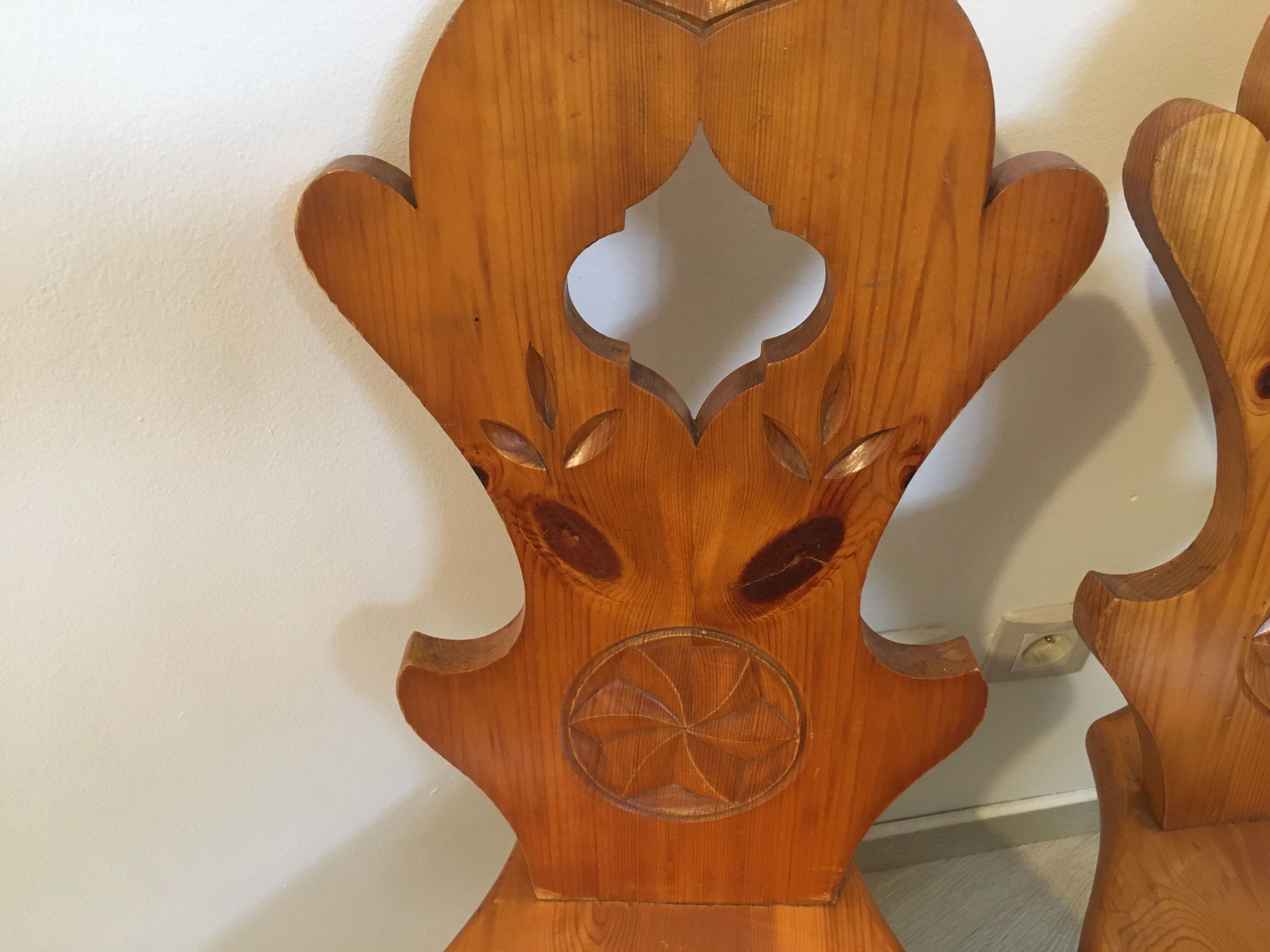 Mountain pine wood chairs